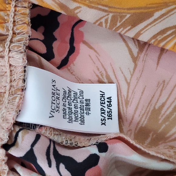 Victoria's secret floral cuff pants size xs - Picture 6 of 6